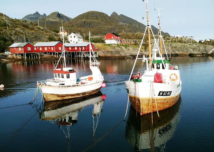 Tind Seaside Cabins